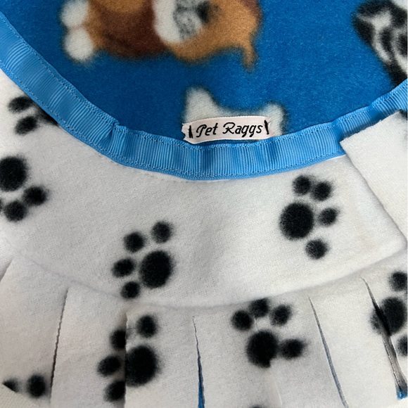 Handmade Designer Fleece Jacket with Collar. - Picture 9 of 10